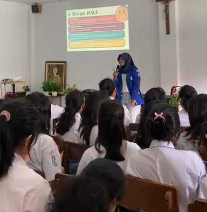 Pemaparan materi internal